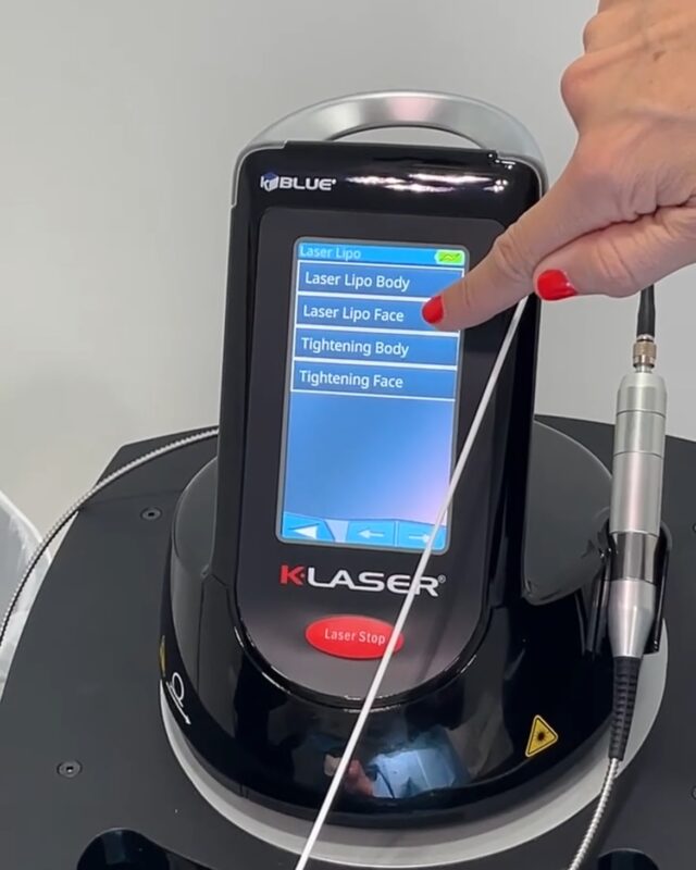 K-Láser es un sistema láser médico avanzado diseñado y fabricado por una empresa italiana especializada en dispositivos para diversas especialidades médicas, incluida medicina estética y dermatología.